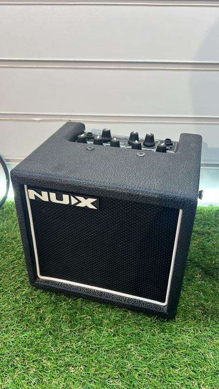 КОМБОУСИЛИТЕЛЬ NUX MIGHTY8SE
