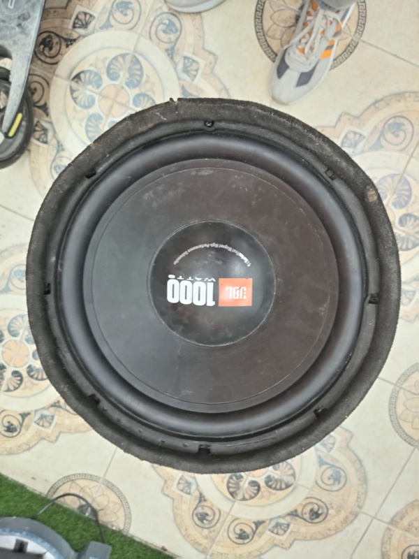 Авто сабвуфер - JBL CS1204T