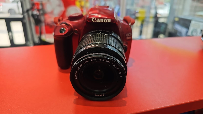 Фотоаппарат Canon 1100D