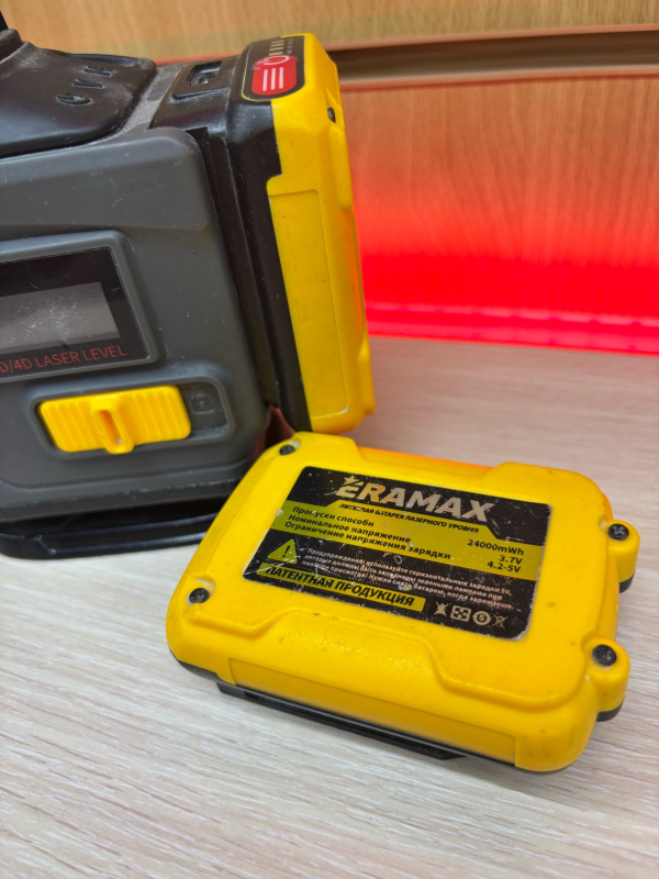 Лазерный уровень ERAMAX ER-L2
