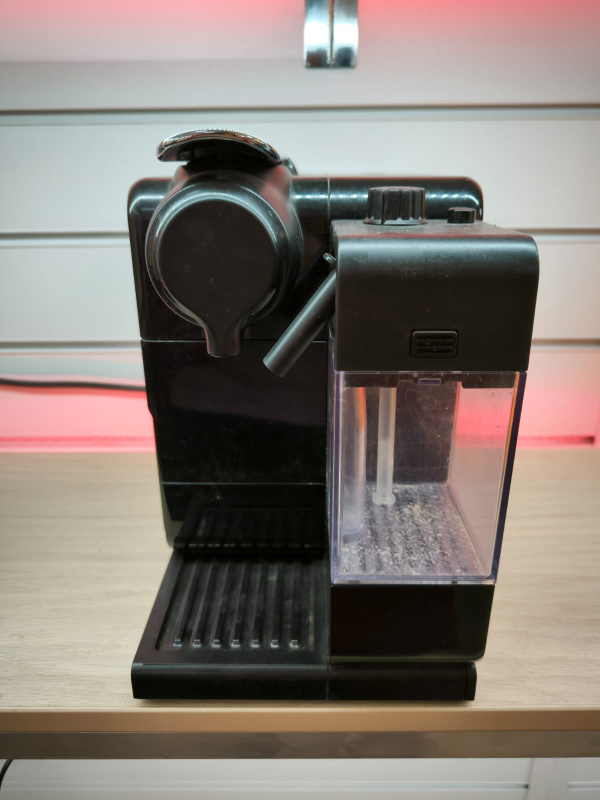 Кофеварка  Delonghi en560