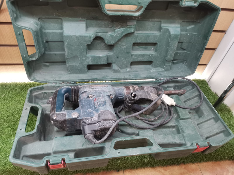 Отбойный молоток Bosch 105db 1100w