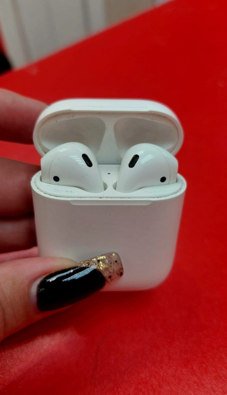 Наушники Apple Airpods