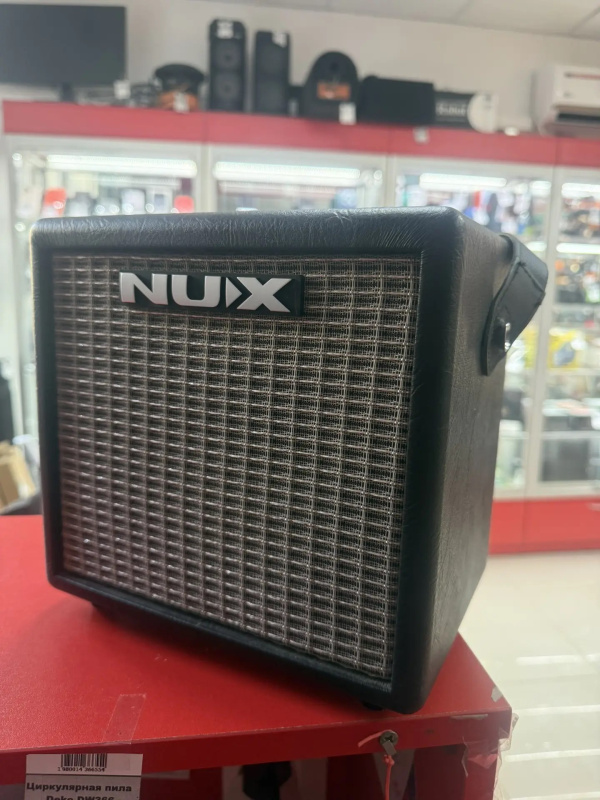 Усилитель NUX Комбоусилитель  Nux Mighty-8bt