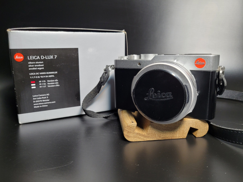 Фотоаппарат Leica D-LUX 7