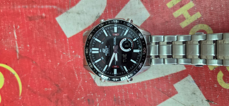 Часы наручные Casio EFV-C100