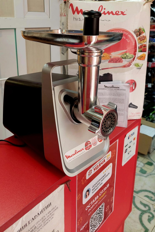 Электрическая мясорубка Moulinex ME306832