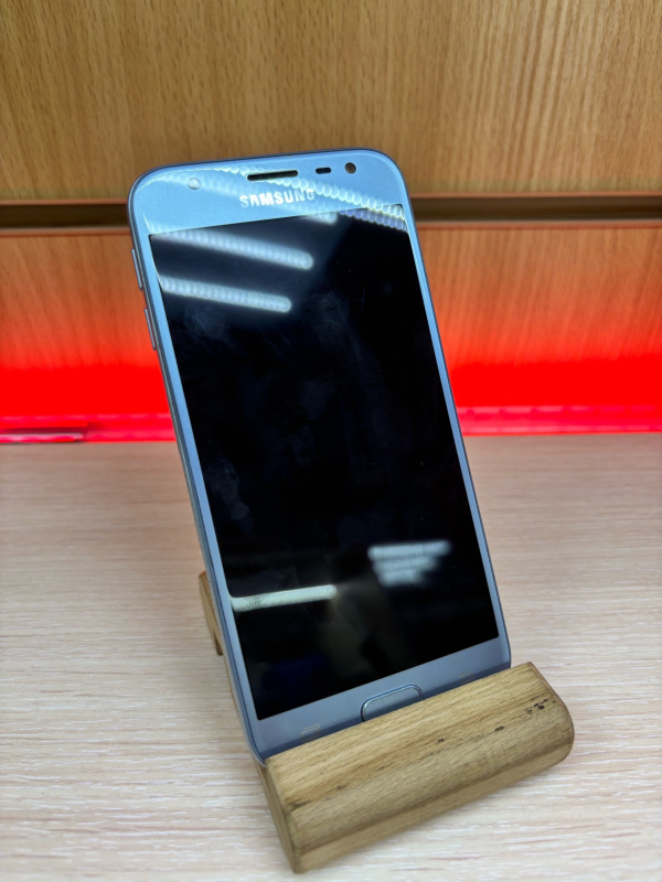 Мобильный телефон Samsung Galaxy J3 (2016)