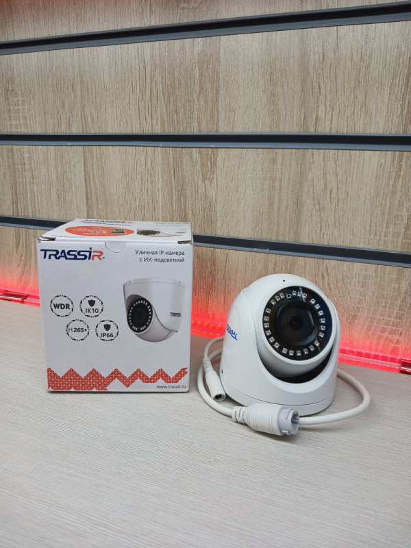 Камера видеонаблюдения  TRASSIR  TR D8121 IR2 2.8