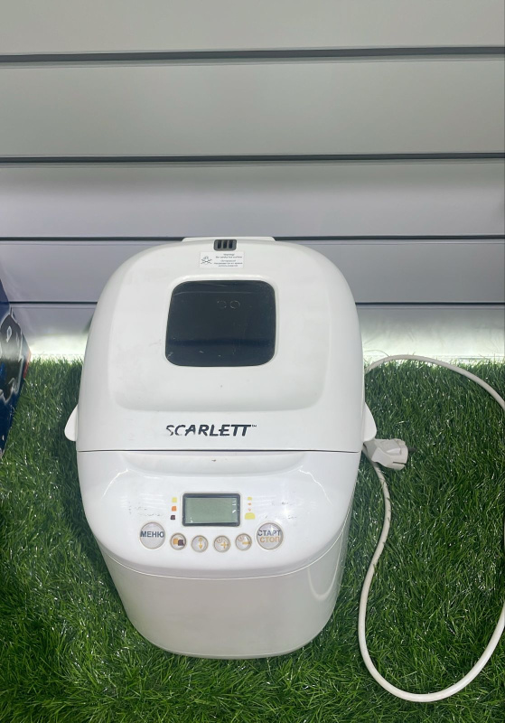 Микроволновая печь ХЛЕБОПЕЧЬ Scarlett SC-400