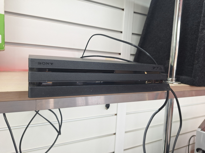 Игровая приставка Sony PlayStation 4 Pro 1Tb