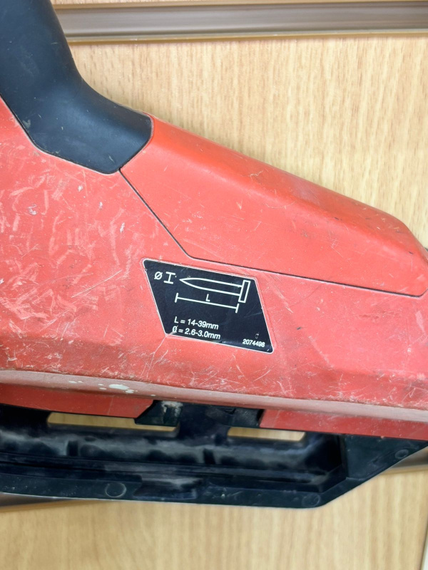 Гвоздескобозабивной пистолет Hilti GX3