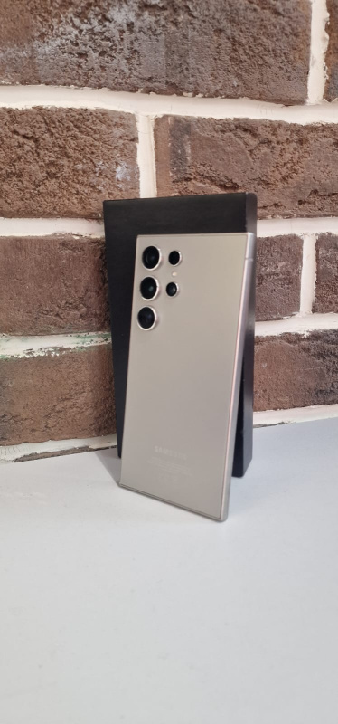 Мобильный телефон Samsung Galaxy S24 Ultra