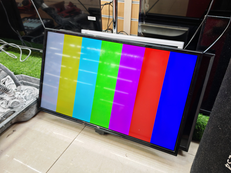 Телевизор Tcl L32S4600