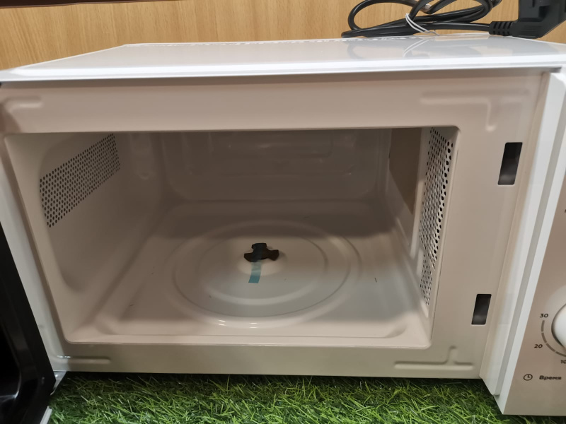 Микроволновая печь ESPERANZA 20MS700-01 W