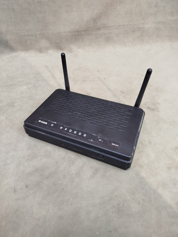 Сетевое оборудование Роутер D-Link DIR-615