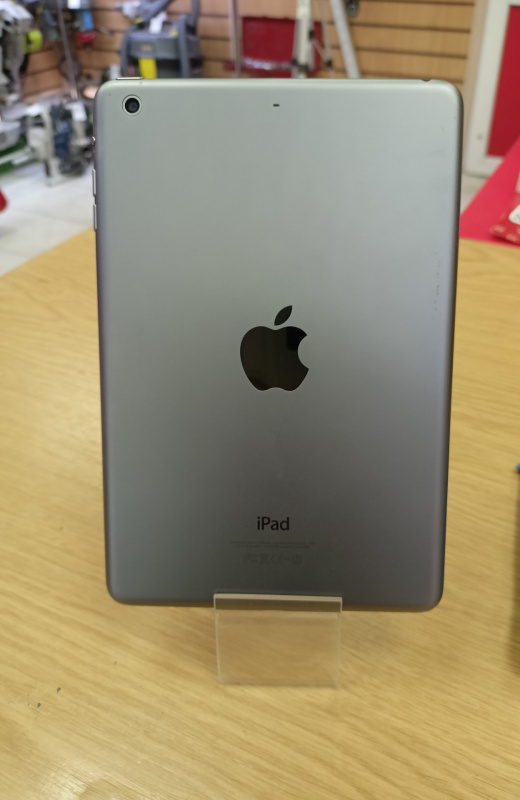 Планшет Apple iPad mini (1-го поколения)