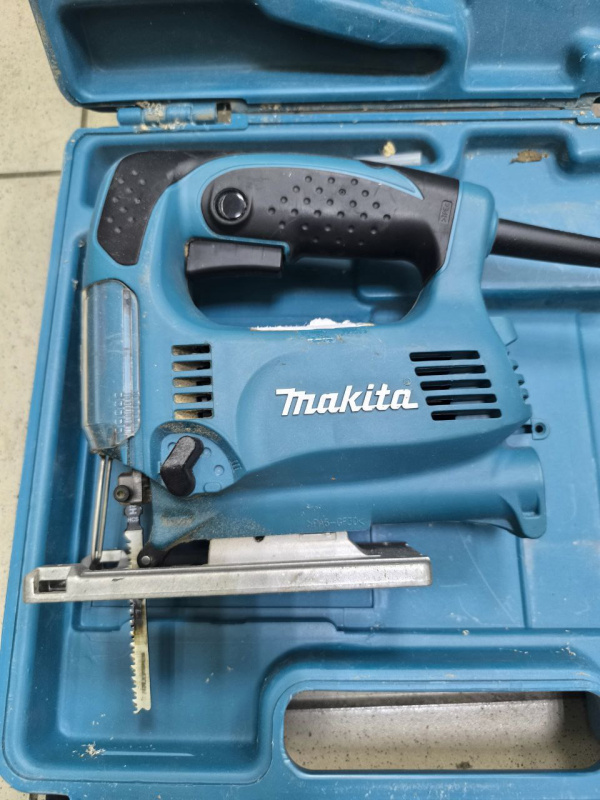 Электролобзик Makita  4329