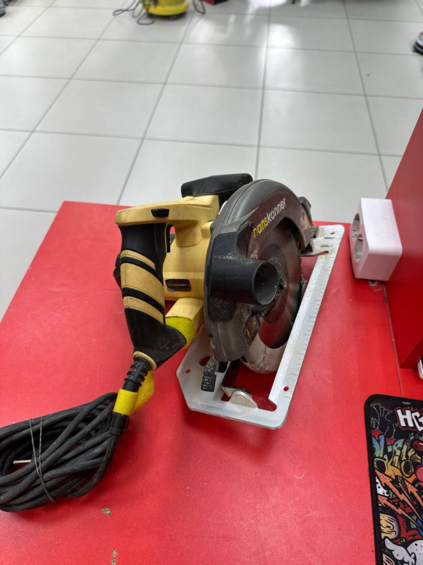 Торцовочная пила Hanskonner HC388