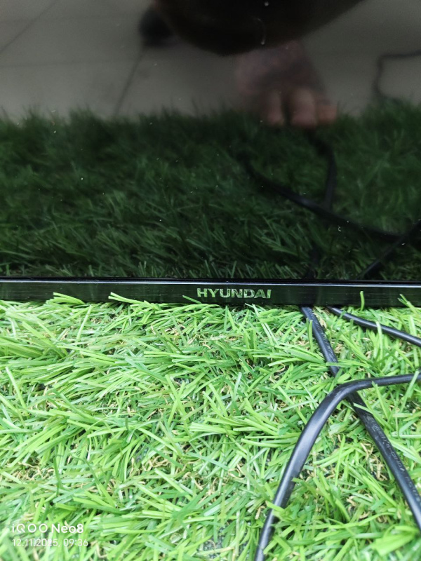 Телевизор Hyundai H-LED40BS5002