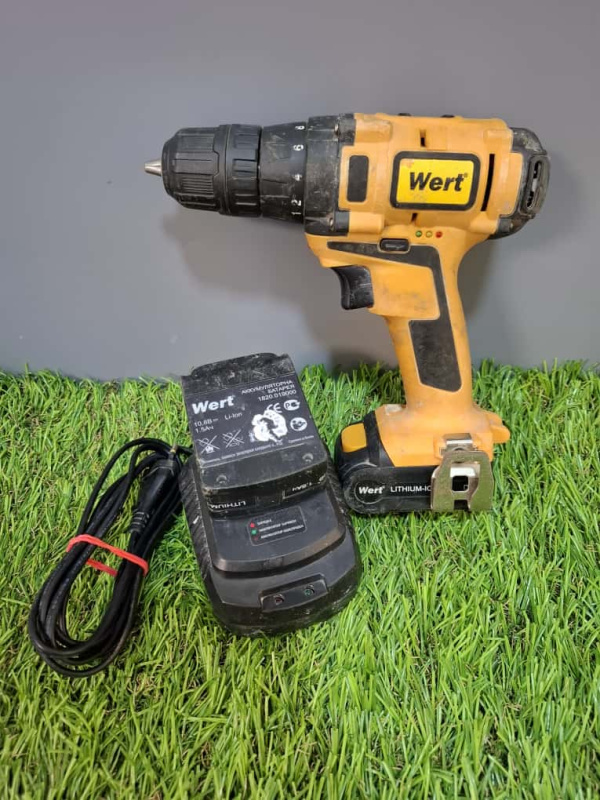 Шуруповерт Wert CD 10.8-2TLi (1.5Ah)