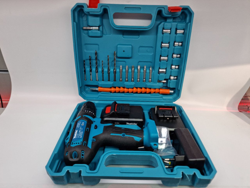 Шуруповерт Makita Не указана