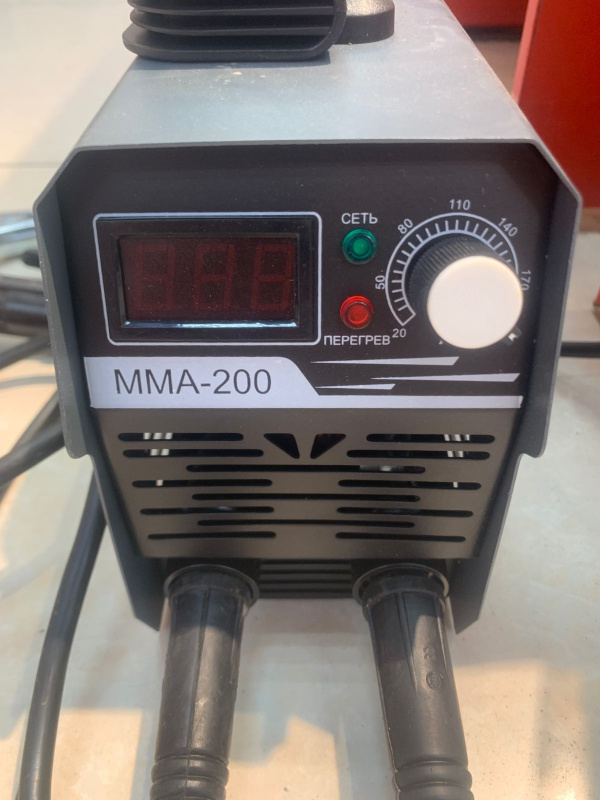 Инверторный полуавтомат (MIG-MAG) NUMBER ONE mma-200-1