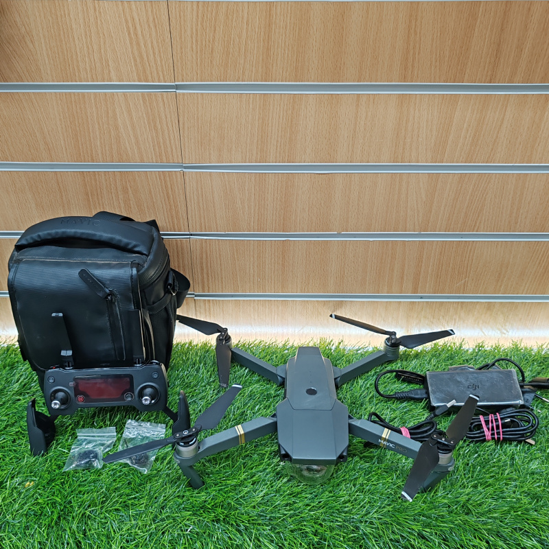 Квадрокоптер DJI Mavic Pro