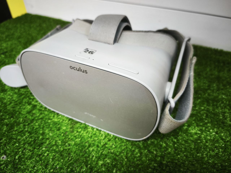 Игровая приставка Oculus Go