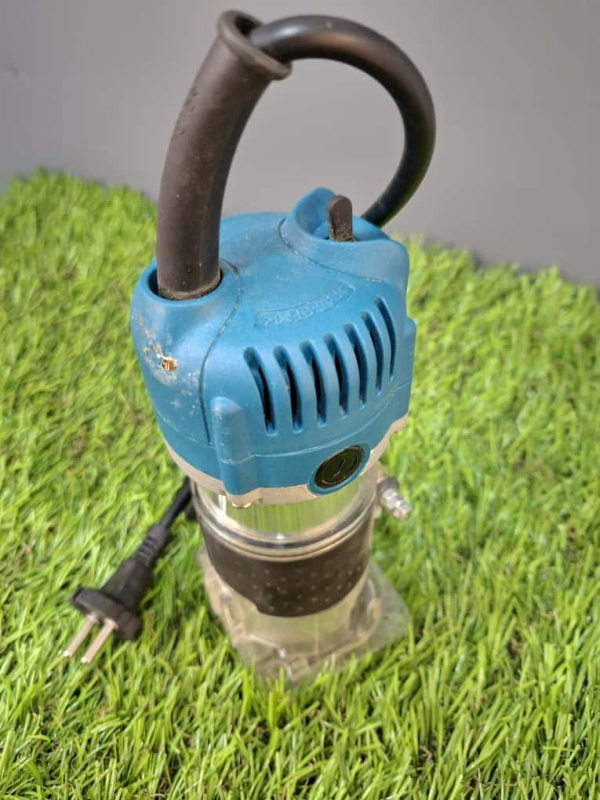 Фрезер Makita 650w 6.35mm