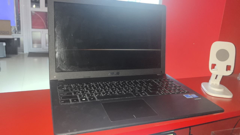 Ноутбук ASUS F551