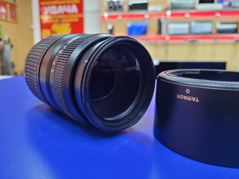 Объектив Tamron 70-300MM For Nikon Macro