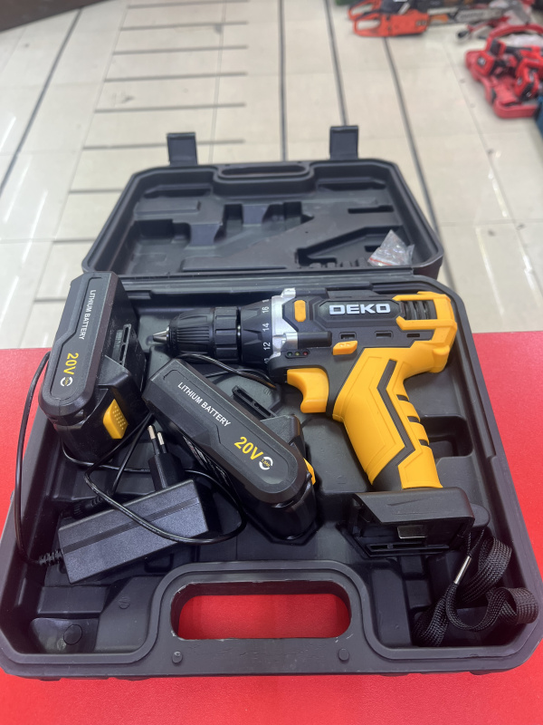 Шуруповерт Dewalt Не указана