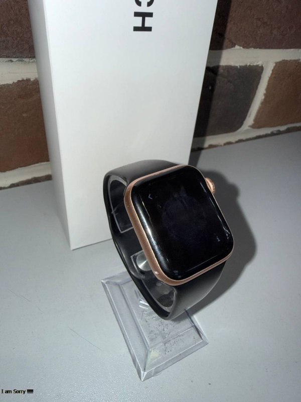 Часы смарт Apple SE3