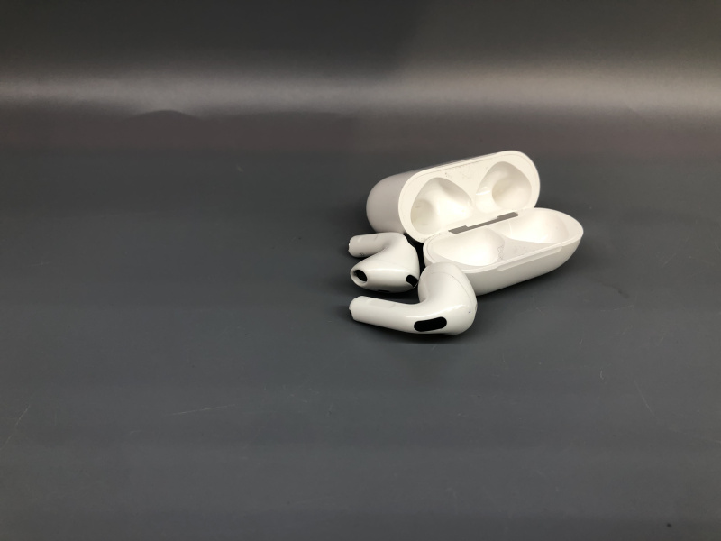 Наушники Apple AirPods 4