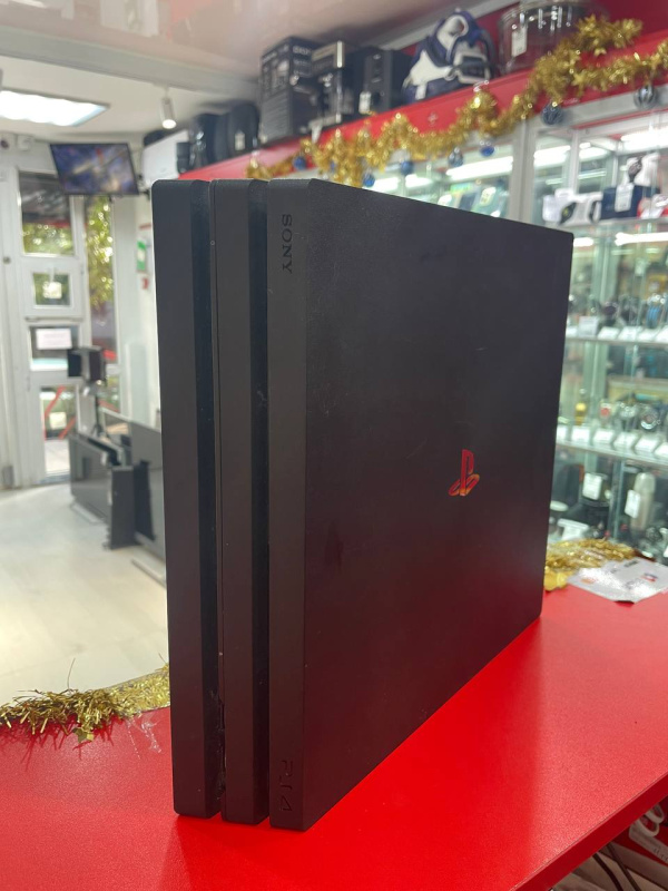 Игровая приставка Sony PS 4 PRO
