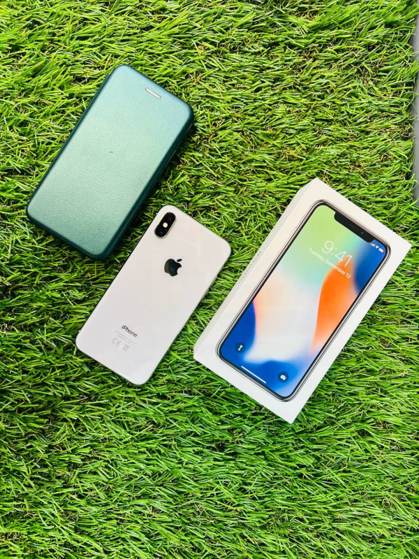 Мобильный телефон Apple iPhone X