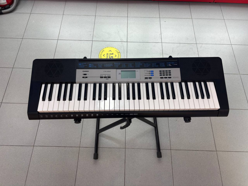 Синтезатор Casio 1550